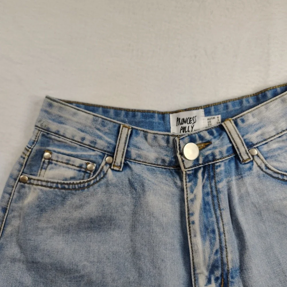 Princess Polly High Waisted Denim Shorts Light Wash Blue Cuffed‎ Size US 2 EU 34